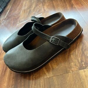 Mary Jane style Birki Birkenstock clogs size 37 EU 6.5 US